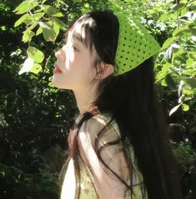 他从火光中走来